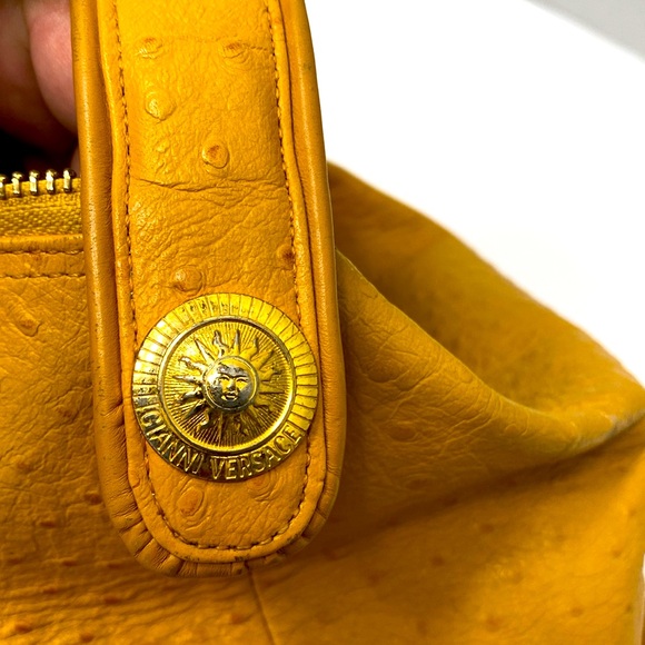 Gianni Versace Ostrich Sunburst Vintage Sunburst Vanity Bag excellent condition - Picture 10 of 11